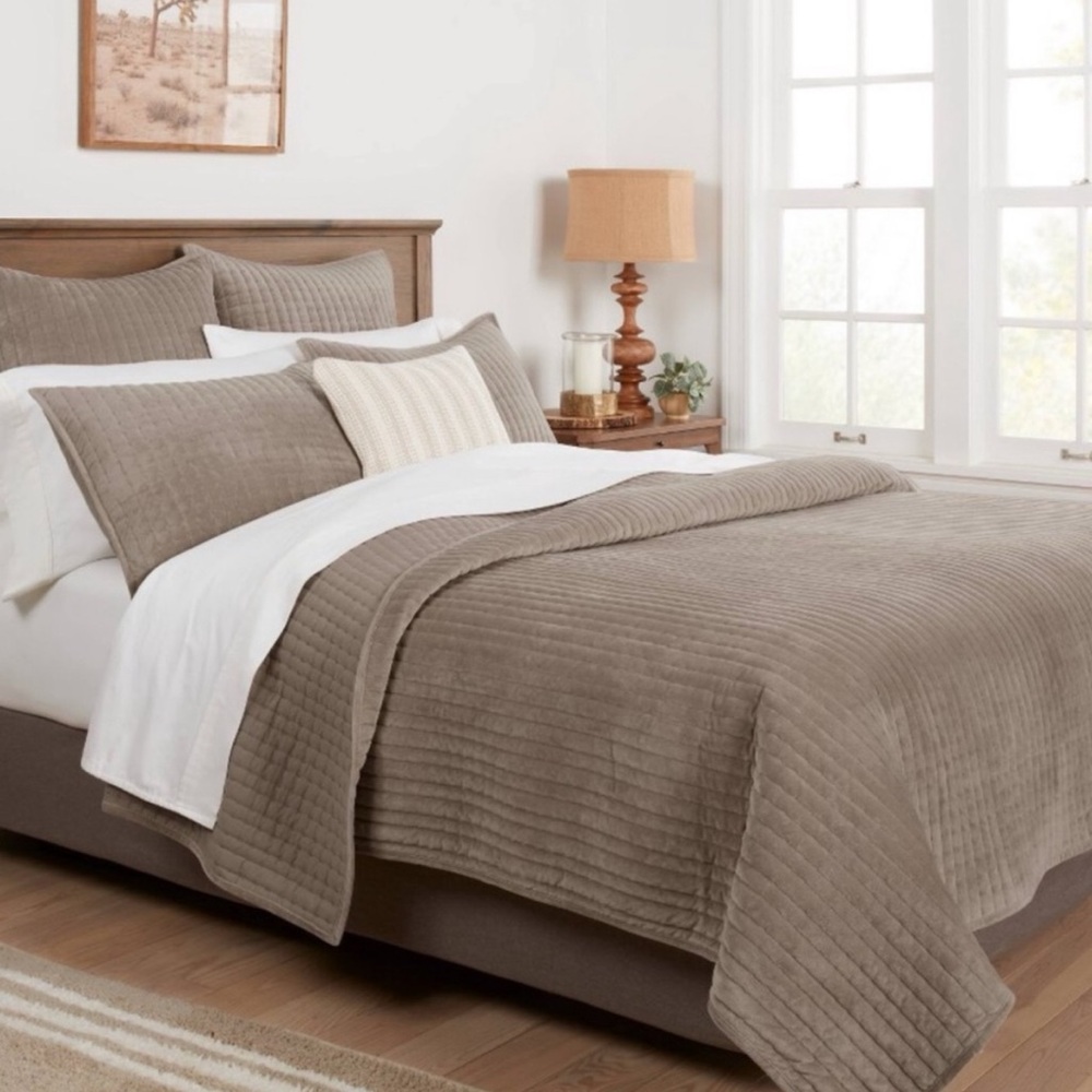 🆕 Threshold - Channel Stitch Velvet Quilt Pillow Sham Set Full/Queen NWT New!